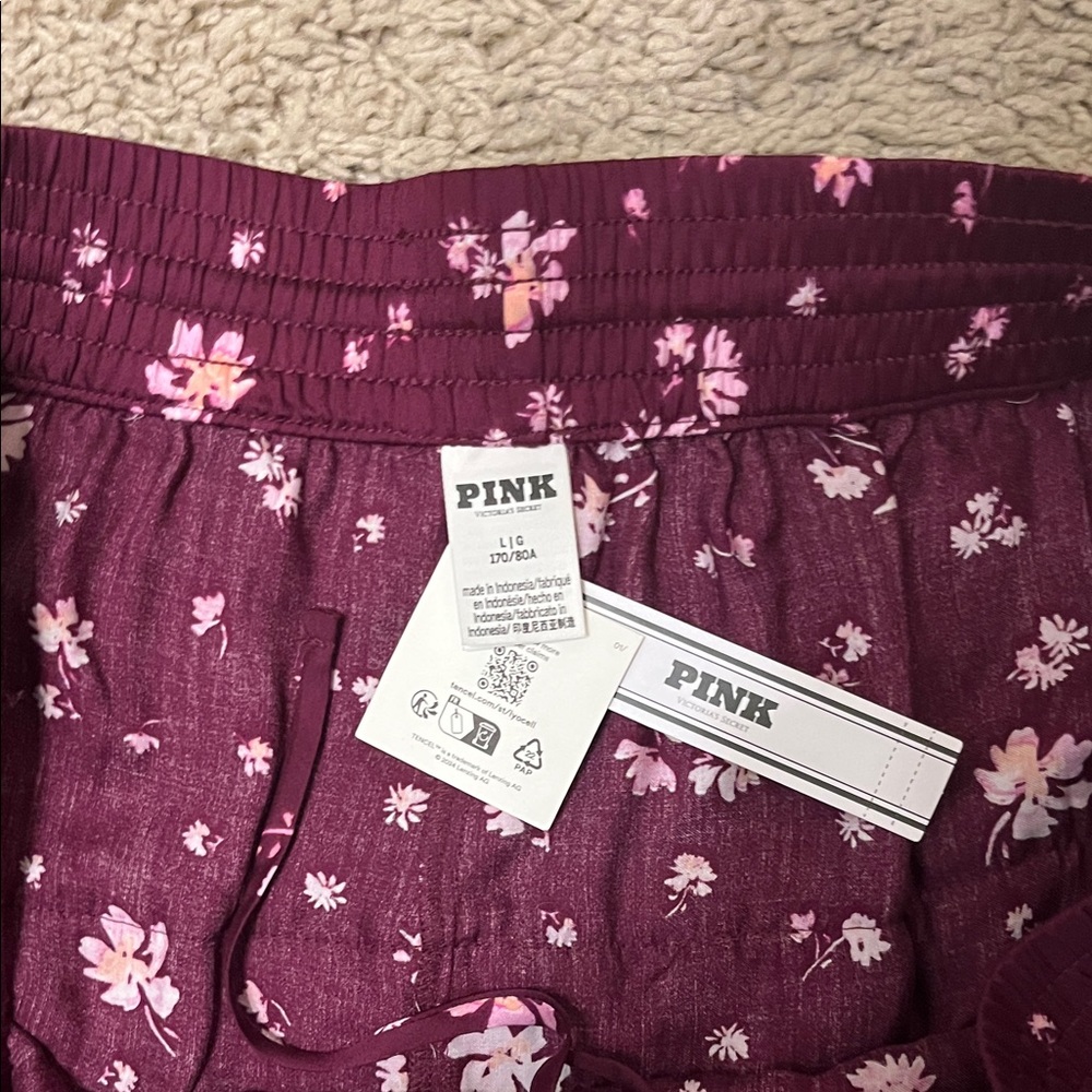 NWT PINK Victoria's Secret Floral Skort with built in shorts- Burgundy and White - Picture 3 of 7